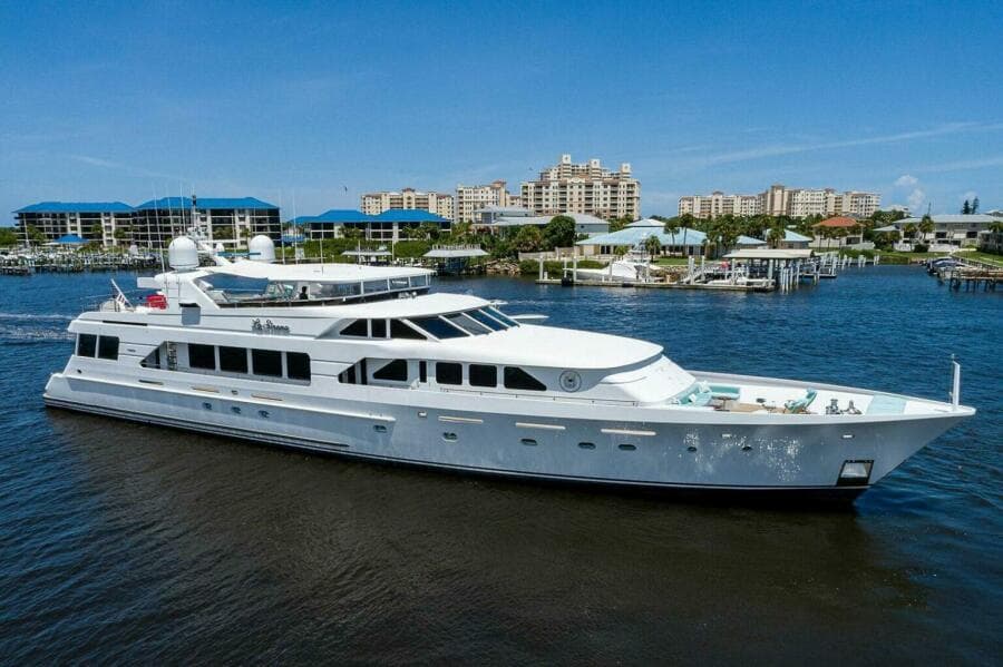 2000 Christensen Raised Pilothouse MY